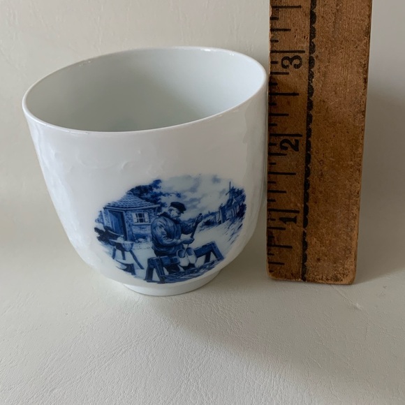 Hand painted cups from Holland - Picture 7 of 12